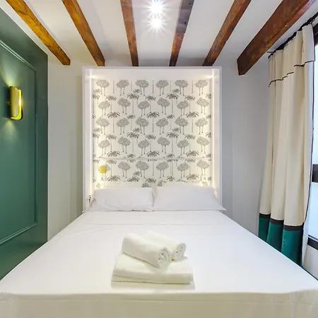 Refined And Practical In Historic Center Of Apartment *
