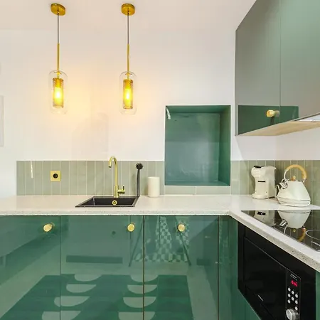 Apartment Refined And Practical In Historic Center Of
