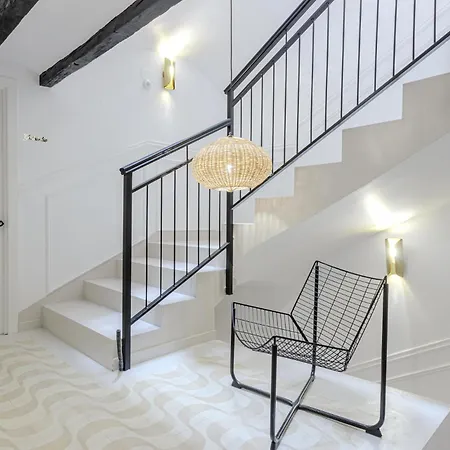 Refined And Practical In Historic Center Of Apartment *
