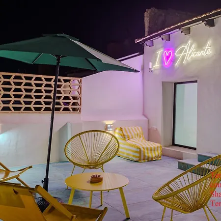 Lejlighed Refined And Practical In Historic Center Of Alicante