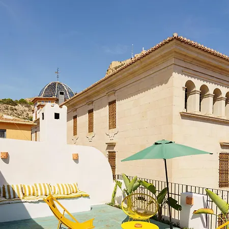 Refined And Practical In Historic Center Of Apartment