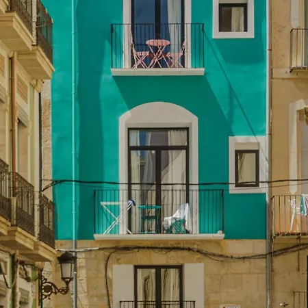 Refined And Practical In Historic Center Of *