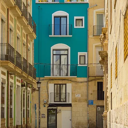 Apartment Refined And Practical In Historic Center Of Alicante